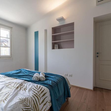 The Best Rent - Lovely One-Bedroom Apartment In Moscova Milão Exterior foto